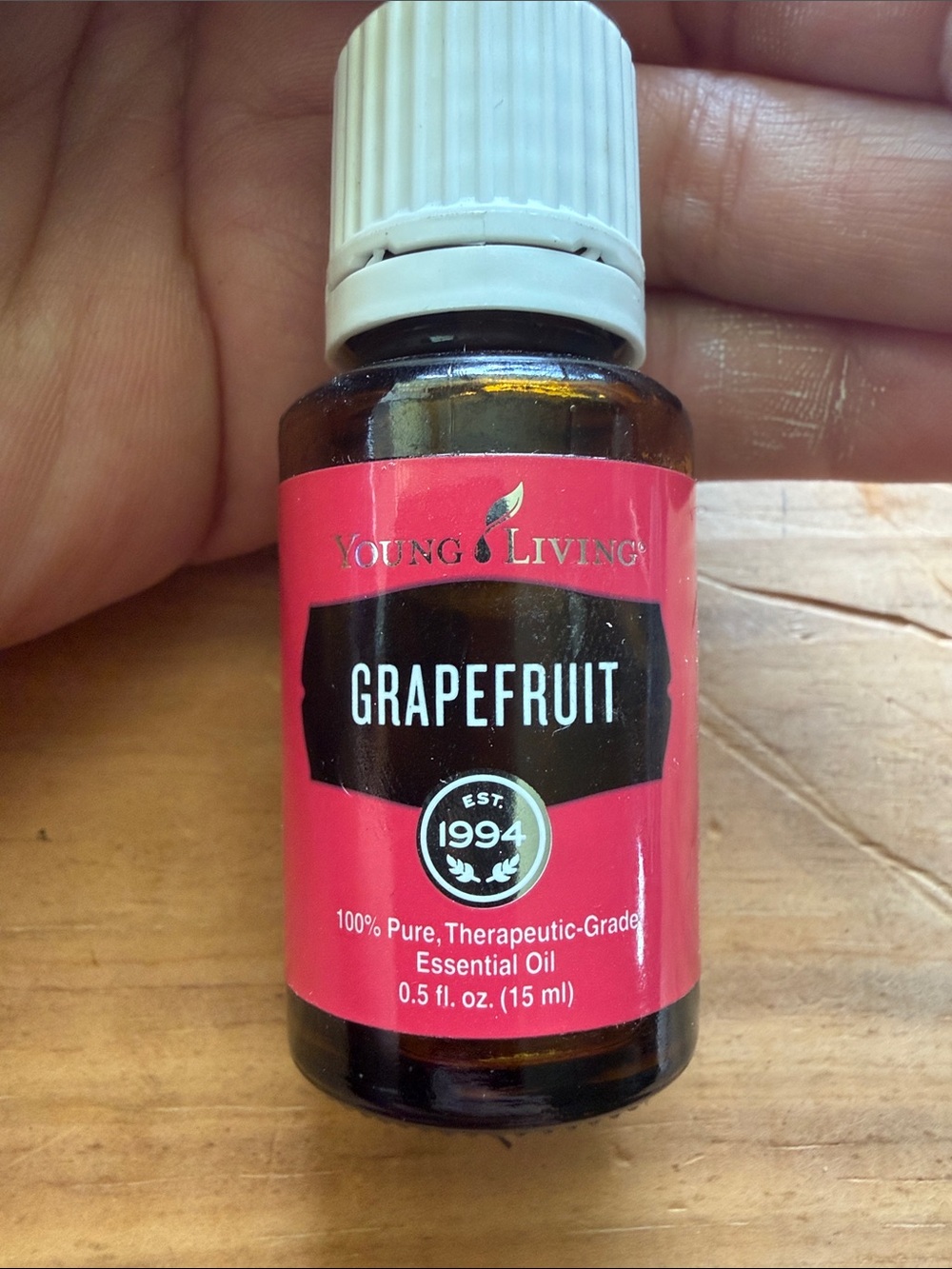 Young Living Grapefruit Essential Oil - Pink Label